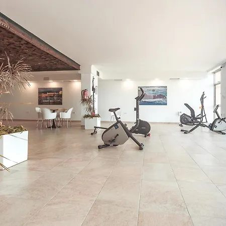 Stunning In Puerto De La Cruz With 1 Bedrooms, Outdoor Swimming Pool And Swimming Pool Appartement *