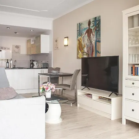 Appartement Stunning In Puerto De La Cruz With 1 Bedrooms, Outdoor Swimming Pool And Swimming Pool *